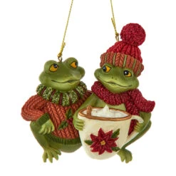 Kurt Adler Frog Couple With Knit Hat And Scarf Ornament