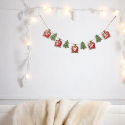 Christmas Loft Shop -Christmas Loft Shop 096030 Photoroom 48801.1746632537