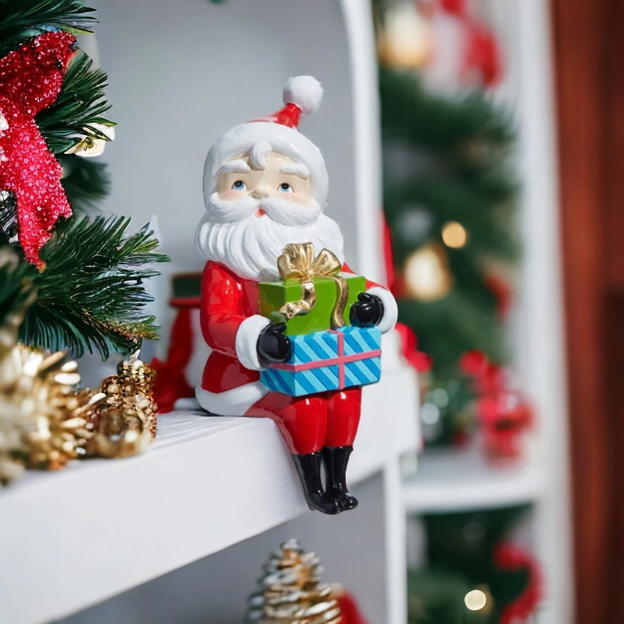 Retro Sitting Santa Figurine 2 Retro Sitting Santa Figurine - Image 2