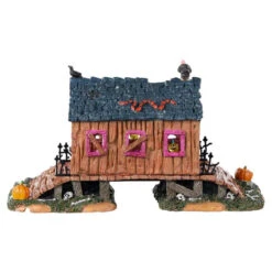 Lemax - Spookytown - Creepy Covered Bridge -Christmas Loft Shop 463631 Lemax Spookytown Creepy Covered Bridge back 05580.1677003824